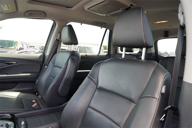 2019 Honda Pilot Touring 7 Passenger in Houston, TX - Mac Haik Auto Group