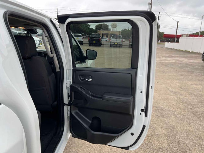 2022 Nissan Frontier SV Crew Cab 4x2 Auto in Houston, TX - Mac Haik Auto Group