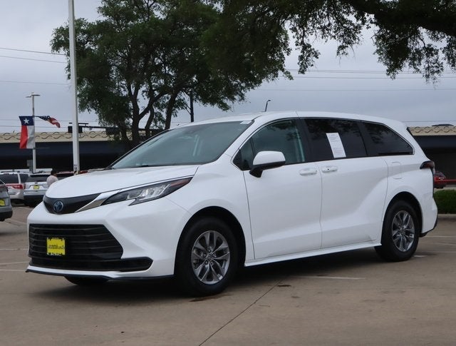 2023 Toyota SIENNA LE LE in Houston, TX - Mac Haik Auto Group