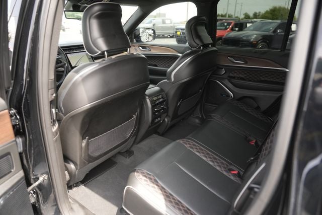 2023 Jeep Grand Cherokee Summit