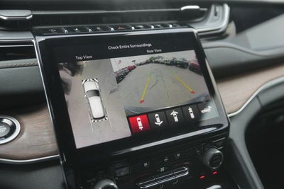 2023 Jeep Grand Cherokee Summit