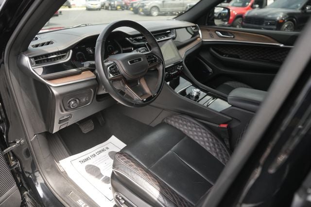 2023 Jeep Grand Cherokee Summit