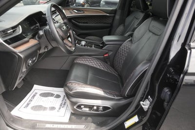 2023 Jeep Grand Cherokee Summit