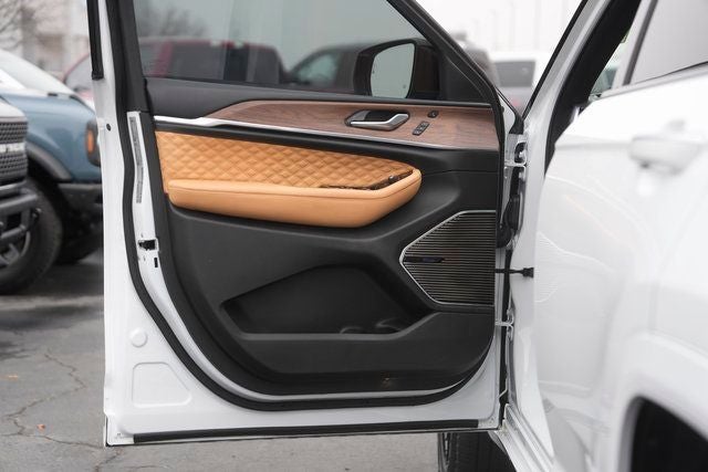 2023 Jeep Grand Cherokee Summit 4xe