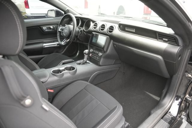 2021 Ford Mustang EcoBoost