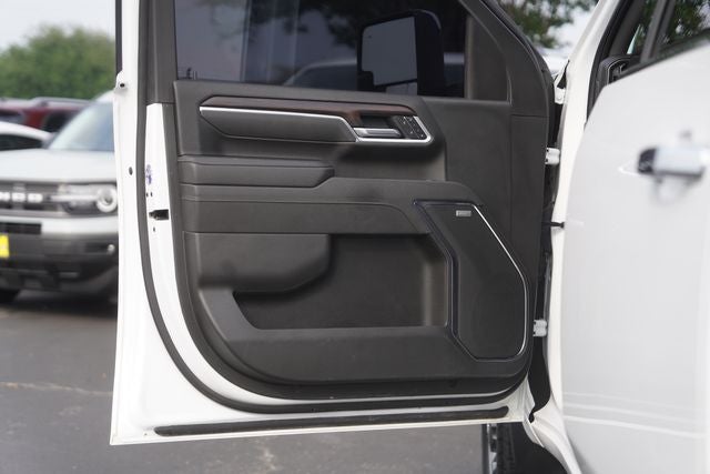 2025 GMC Sierra 2500HD SLT