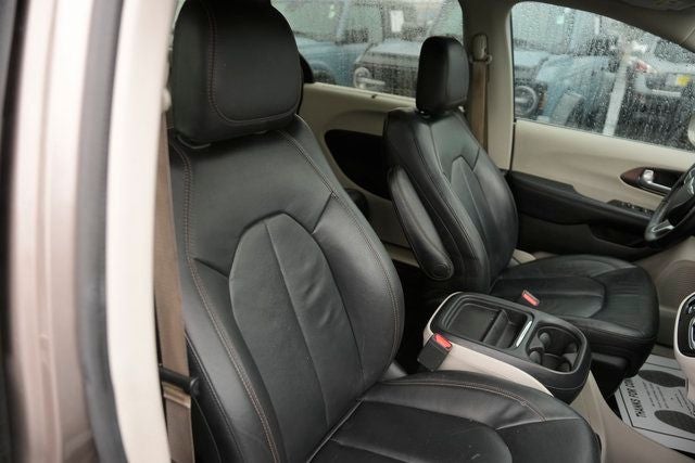 2017 Chrysler Pacifica Touring L