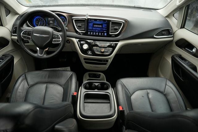 2017 Chrysler Pacifica Touring L
