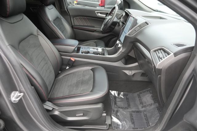 2022 Ford Edge ST Line