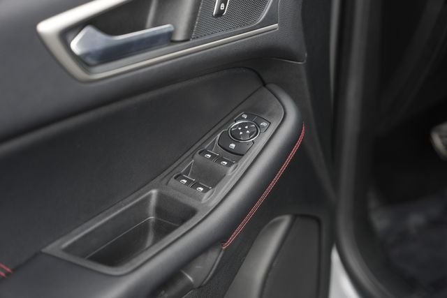 2022 Ford Edge ST Line