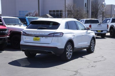 2019 Lincoln Nautilus Select