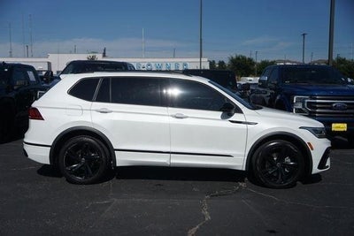 2024 Volkswagen Tiguan 2.0T SE R-Line Black