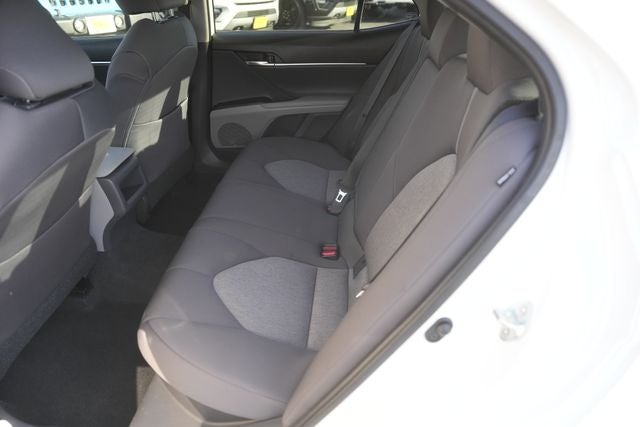 2021 Toyota Camry Hybrid LE