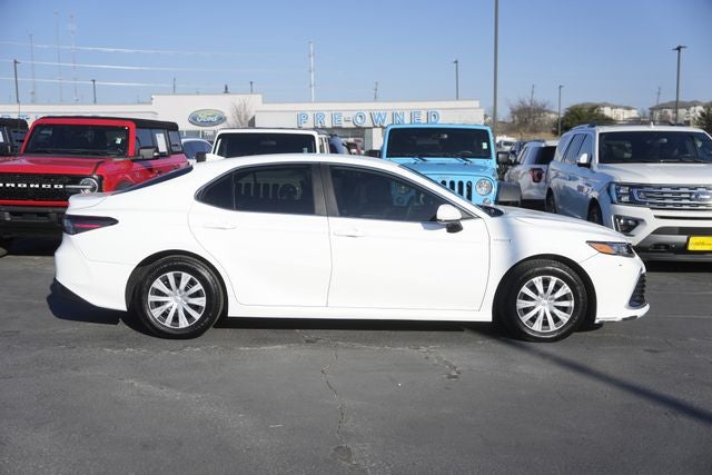 2021 Toyota Camry Hybrid LE