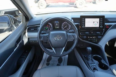 2022 Toyota Camry Hybrid SE