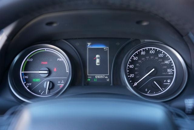 2022 Toyota Camry Hybrid SE