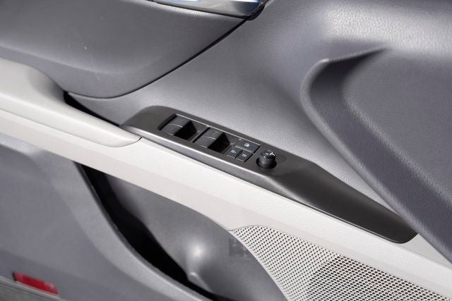 2022 Toyota Camry Hybrid SE