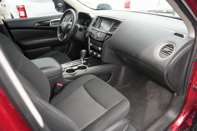 2020 Nissan Pathfinder SV