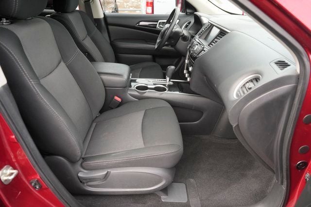 2020 Nissan Pathfinder SV