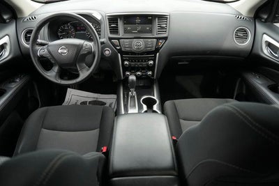 2020 Nissan Pathfinder SV