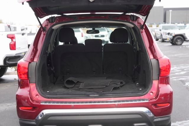 2020 Nissan Pathfinder SV