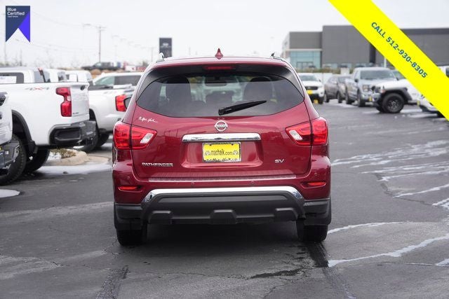 2020 Nissan Pathfinder SV