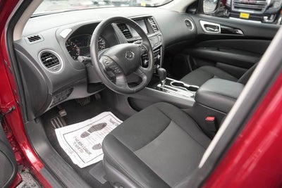 2020 Nissan Pathfinder SV