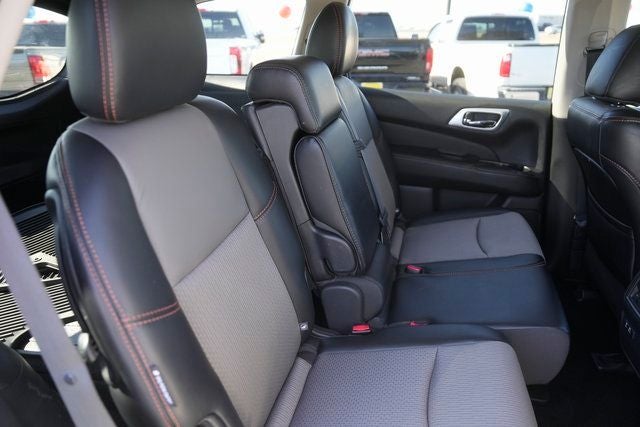 2019 Nissan Pathfinder SV