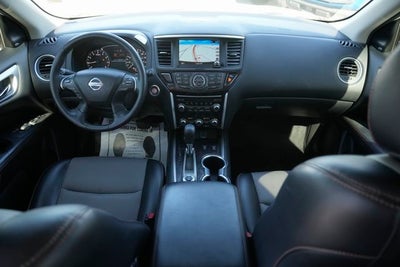 2019 Nissan Pathfinder SV