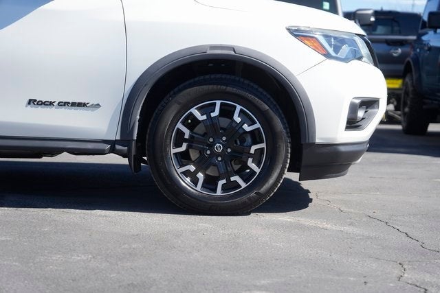 2019 Nissan Pathfinder SV