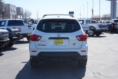 2019 Nissan Pathfinder SV