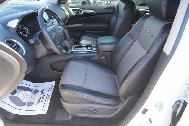 2019 Nissan Pathfinder SV