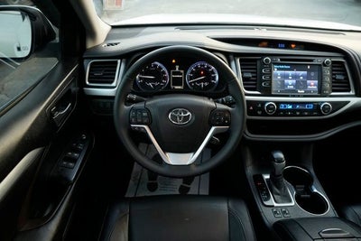 2016 Toyota Highlander XLE V6