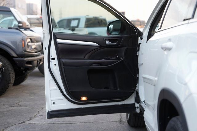 2016 Toyota Highlander XLE V6