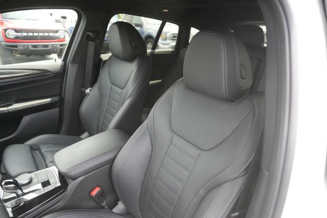 2022 BMW X4 M40i