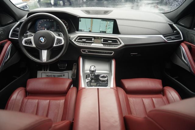 2021 BMW X6 M50i