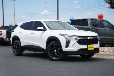 2025 Chevrolet Trax LS