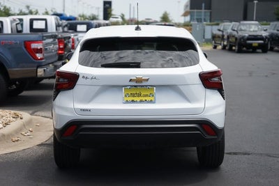 2025 Chevrolet Trax LS