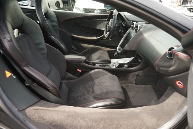 2017 McLaren 570GT Base