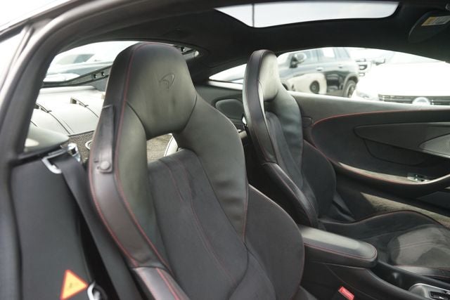 2017 McLaren 570GT Base