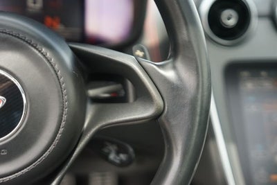 2017 McLaren 570GT Base