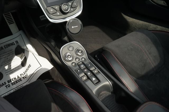 2017 McLaren 570GT Base