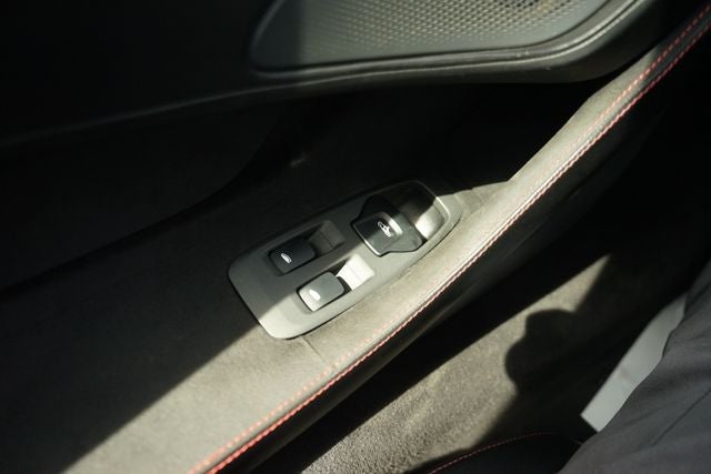 2017 McLaren 570GT Base