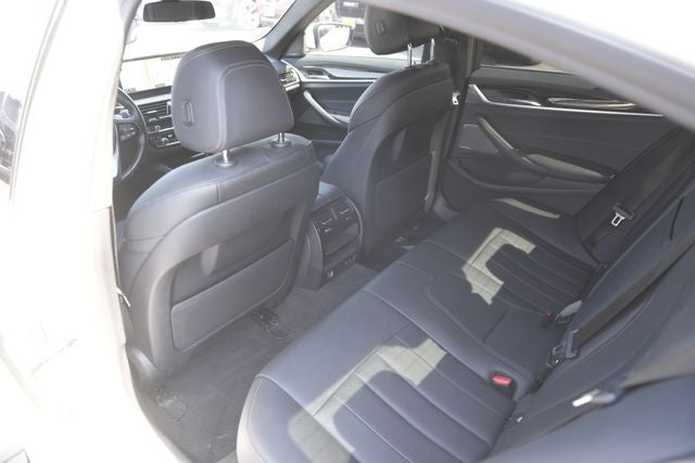 2021 BMW 5 Series 530i