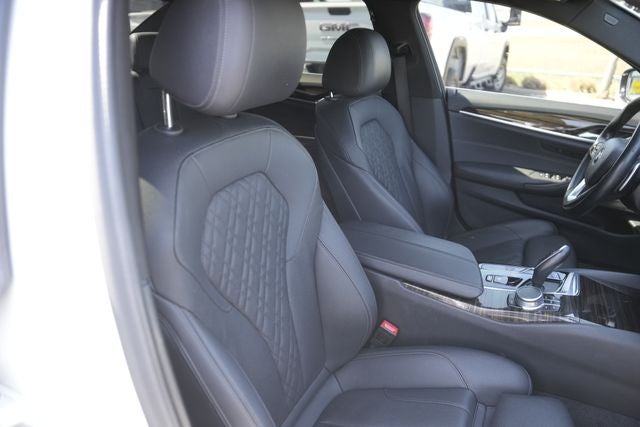 2021 BMW 5 Series 530i