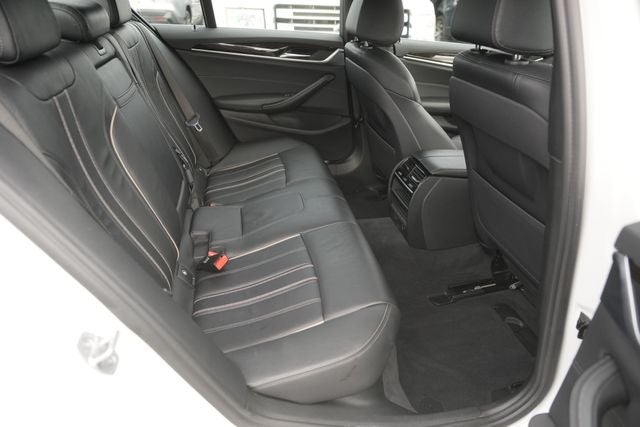 2017 BMW 5 Series 540i