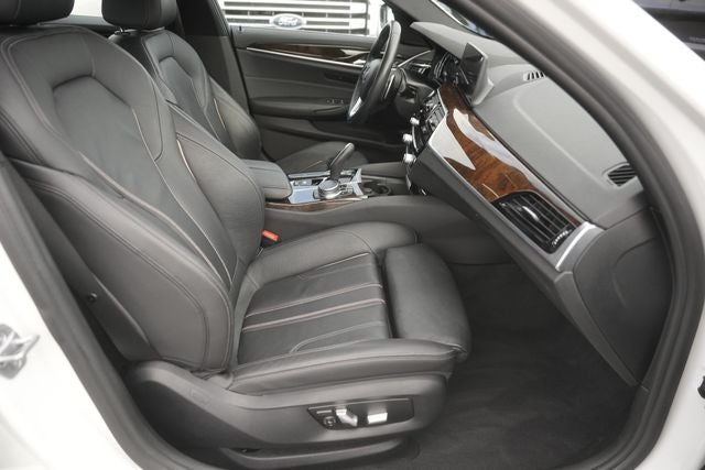 2017 BMW 5 Series 540i