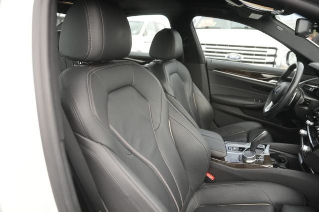 2017 BMW 5 Series 540i