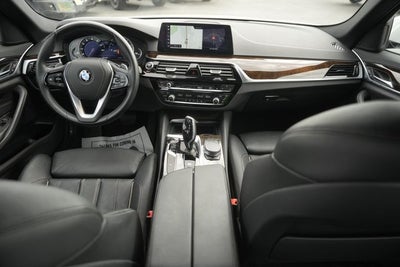 2017 BMW 5 Series 540i