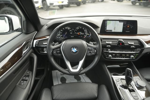 2017 BMW 5 Series 540i